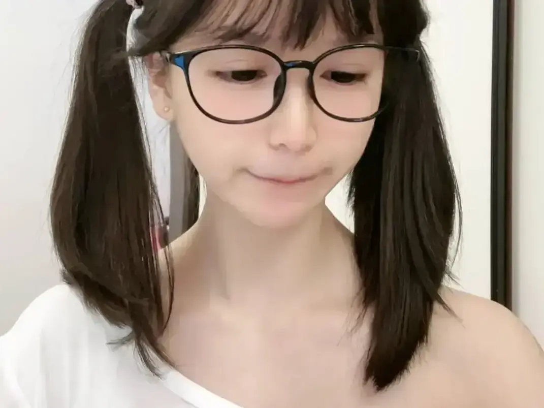 《萌小栖》天才交易员咯咯哒vlog原视频全集免费观看-完整版高清资源-无删减纯净版在线播放-值得二刷细品