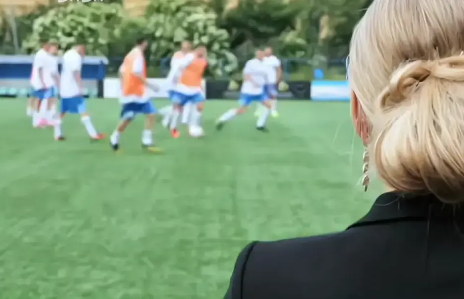 法国电影《Footballers'Moms》足球队的女老板们高清完整版-免费在线观看无广告-Footballers'Moms全集资源