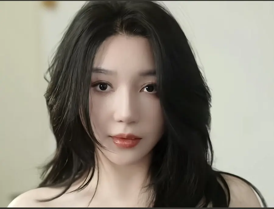 《教母eily三部曲》全集合集免费下载-教母eily三部曲无删减在线看-短剧《三人行》高清播放-Eily全部作品资源
